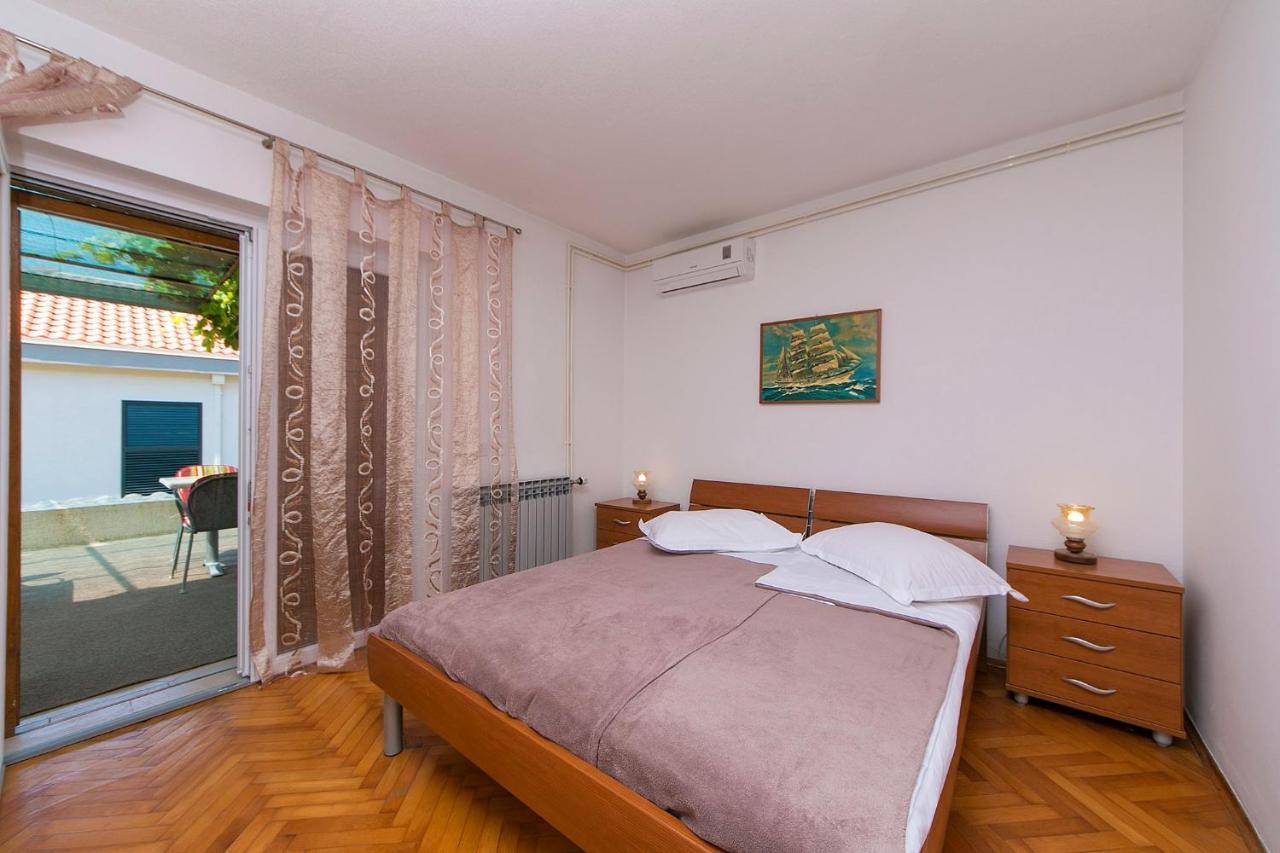 Apartments By The Sea Brela, Makarska - 20778 מראה חיצוני תמונה