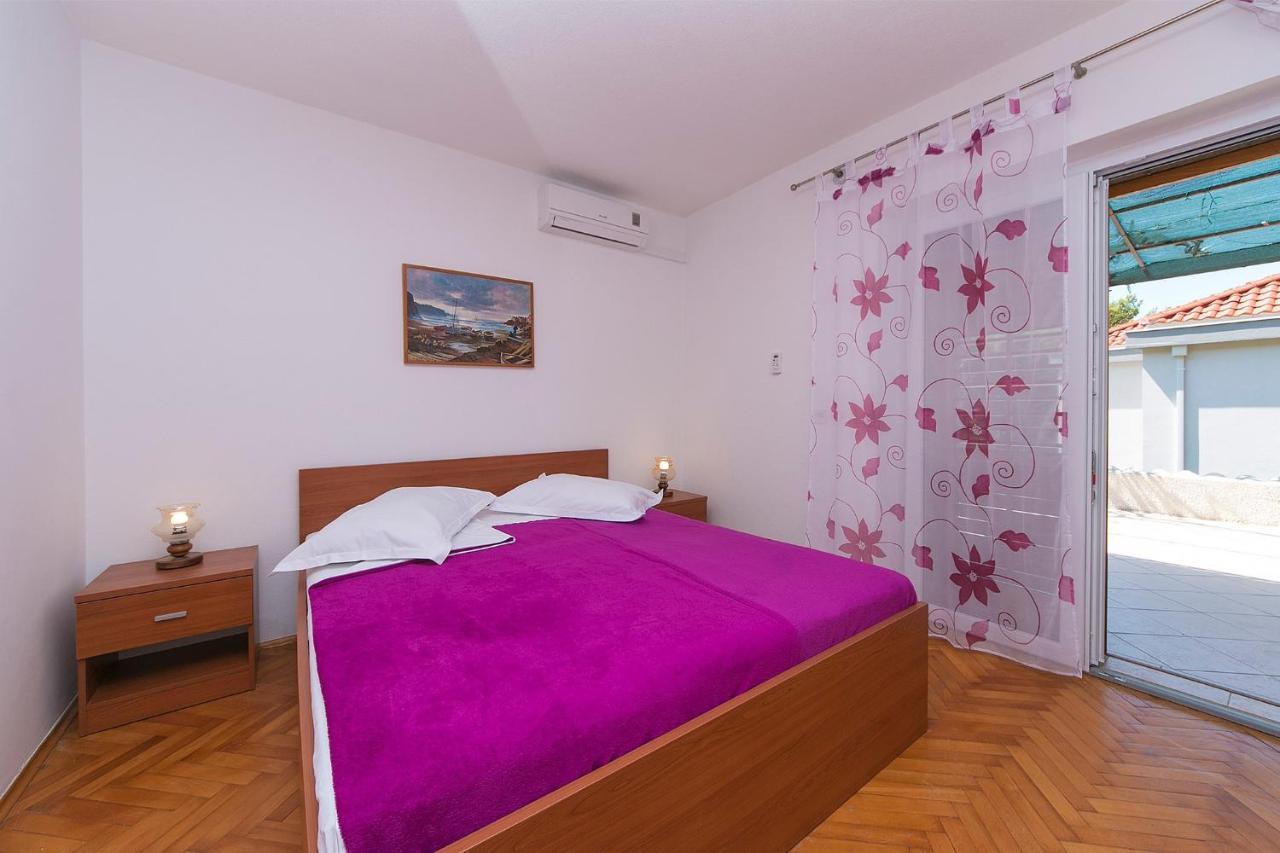 Apartments By The Sea Brela, Makarska - 20778 מראה חיצוני תמונה
