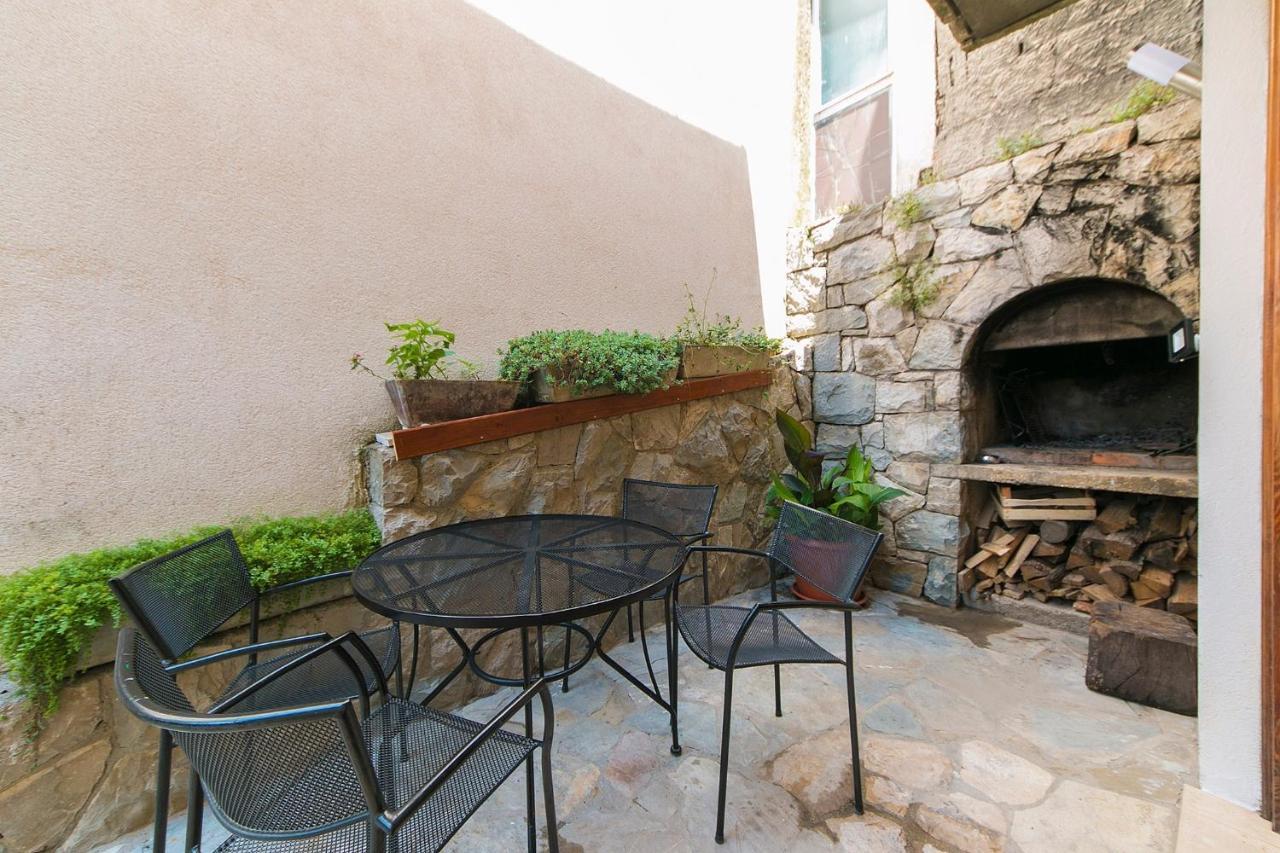 Apartments By The Sea Brela, Makarska - 20778 מראה חיצוני תמונה