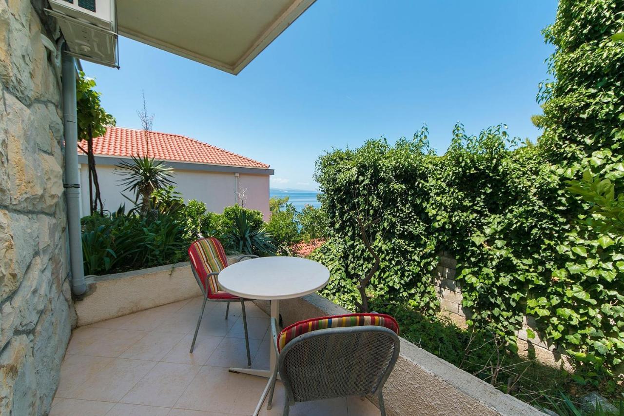 Apartments By The Sea Brela, Makarska - 20778 מראה חיצוני תמונה