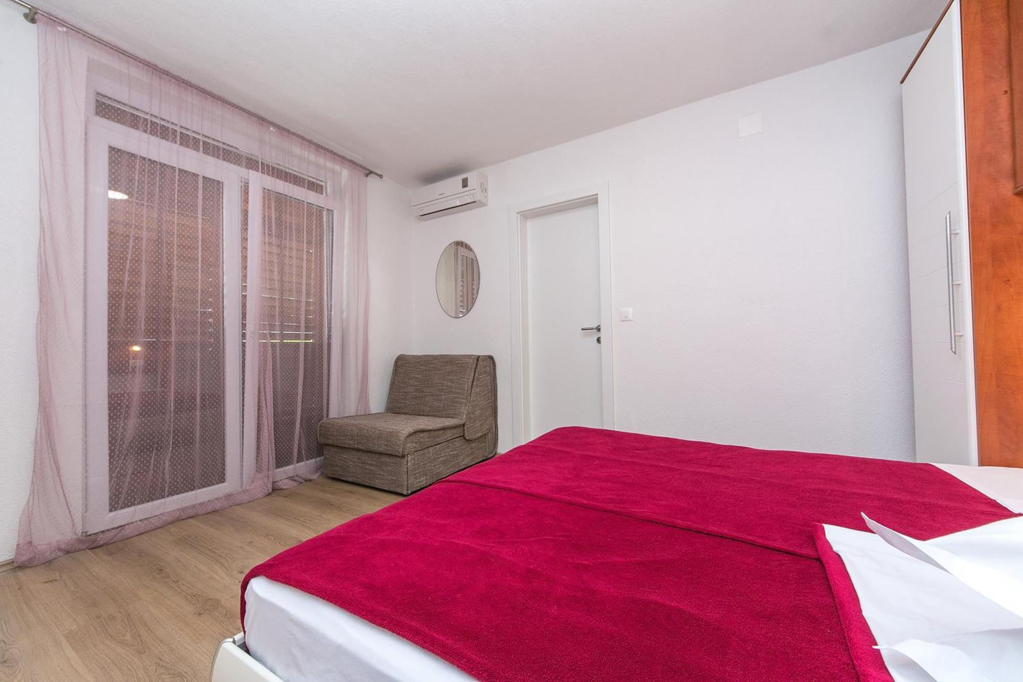Apartments By The Sea Brela, Makarska - 20778 חדר תמונה
