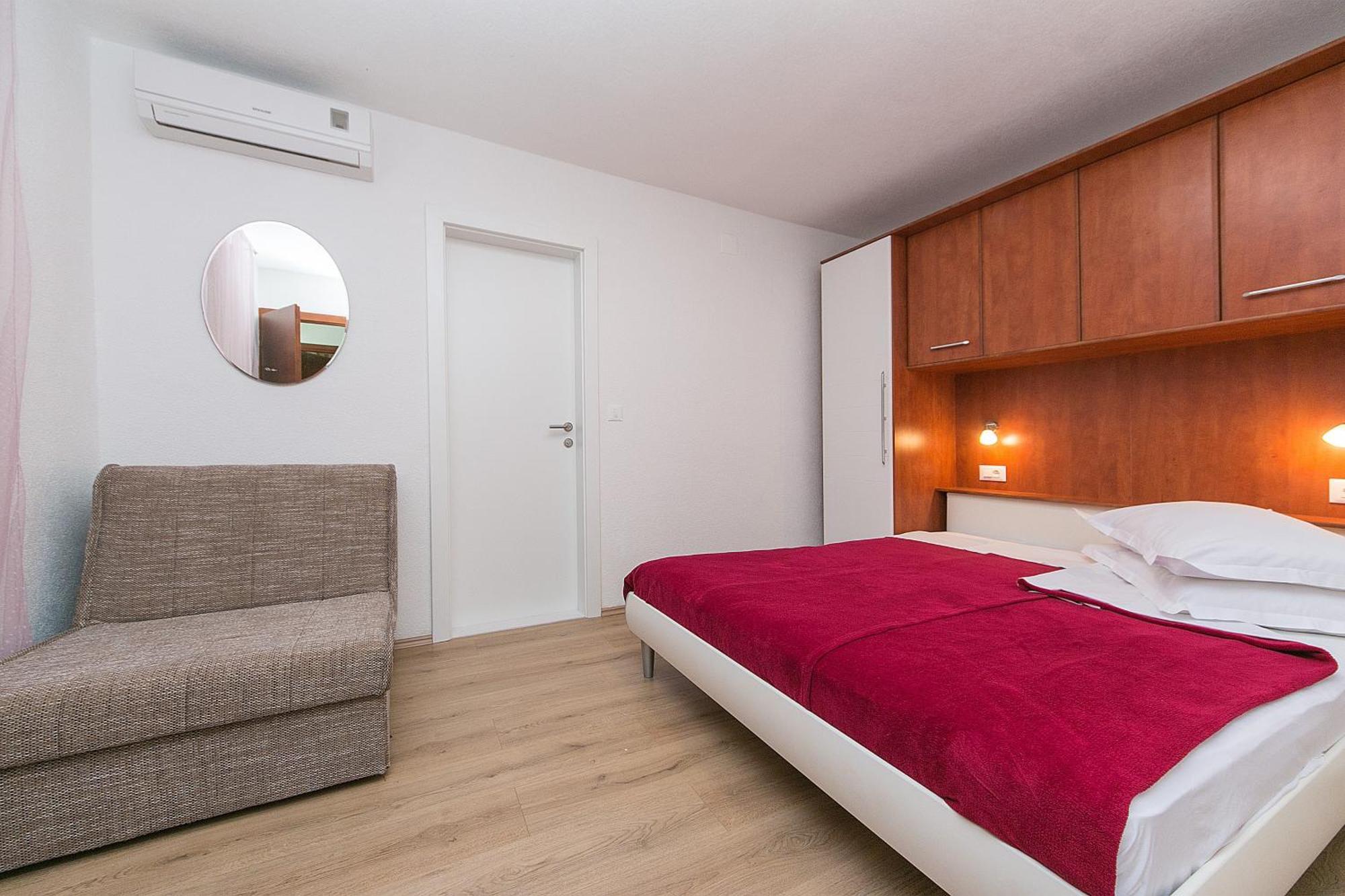 Apartments By The Sea Brela, Makarska - 20778 חדר תמונה